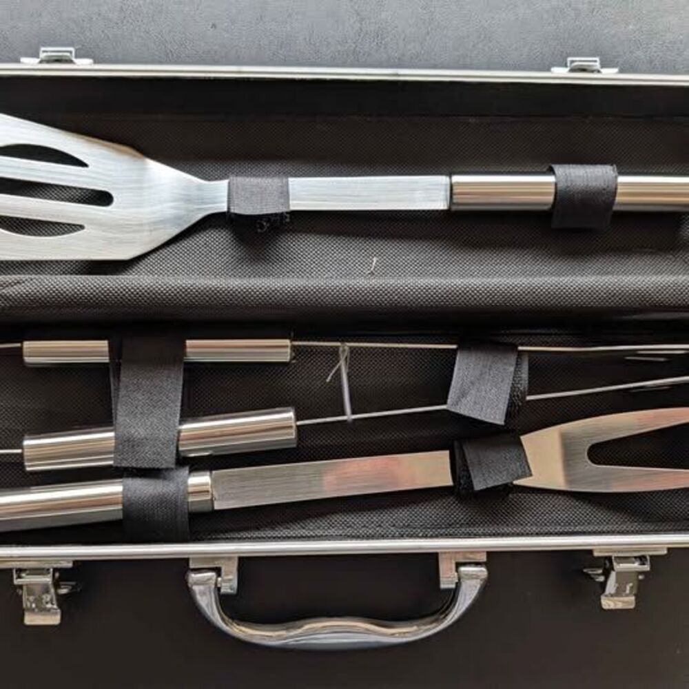 New BBQ Grilling Tool Set w/ Case